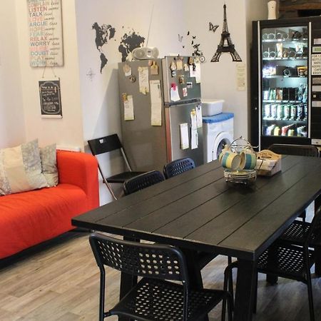 Meteora Central Hostel كالامباكا المظهر الخارجي الصورة